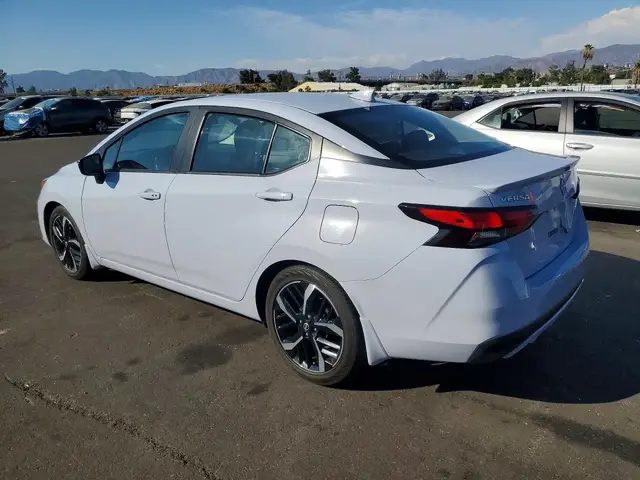 NISSAN VERSA SR 2024