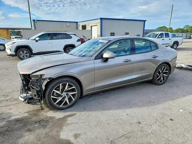 VOLVO S60 T5 MOMENTUM 2020