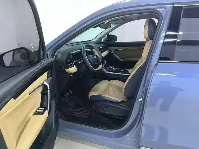 GEELY BOYUE L LUXURY 2023