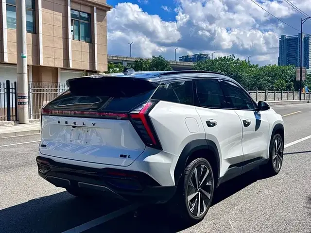 GEELY BOYUE L PREMIUM 2022