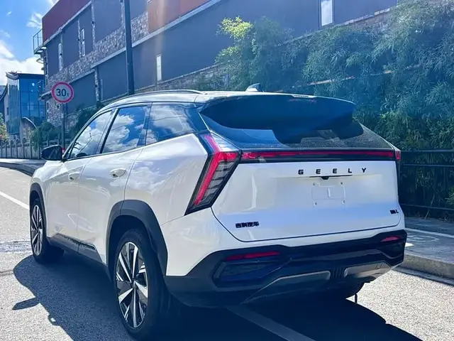 GEELY BOYUE L PREMIUM 2022