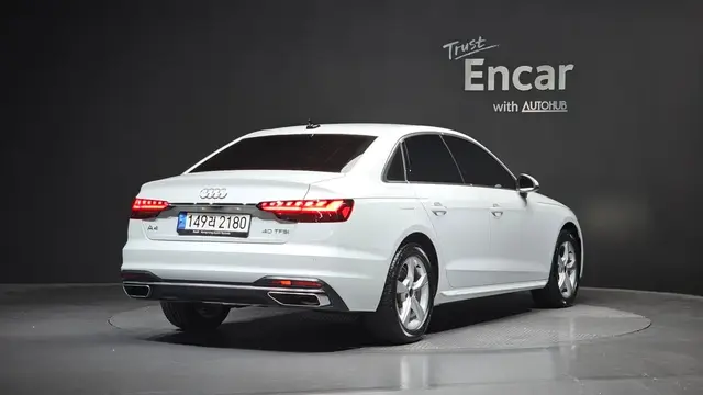 AUDI A4 ПАМЯТЬ ПОЛОЖЕНИЙ СИДЕНЬЯ ВОДИТЕЛЯ ПОДОГРЕВ И ЭЛЕКТРОПРИВОД ПЕРЕДНИХ СИДЕНИЙ ЭЛЕКТРОПРИВОД ЗЕРКАЛ ЛЮК 2022
