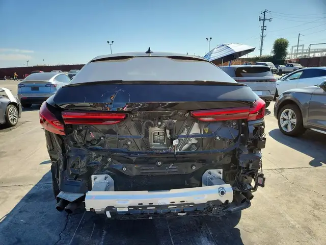 BMW X6 M50I 2022