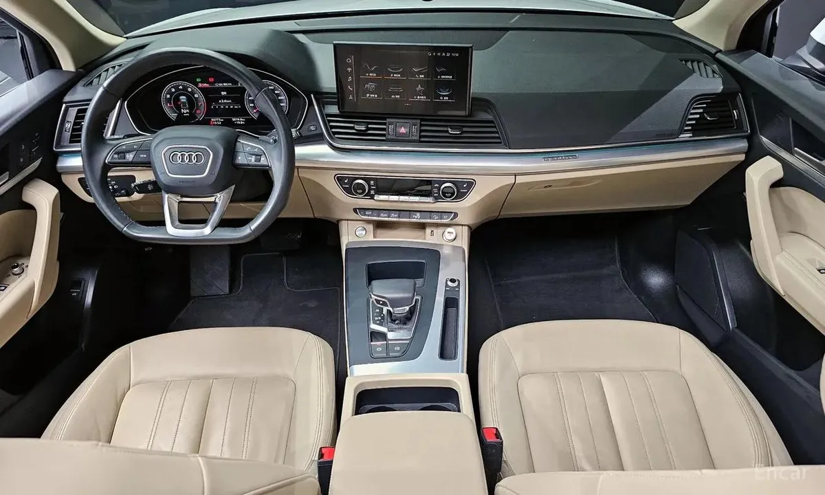 AUDI Q5 2022