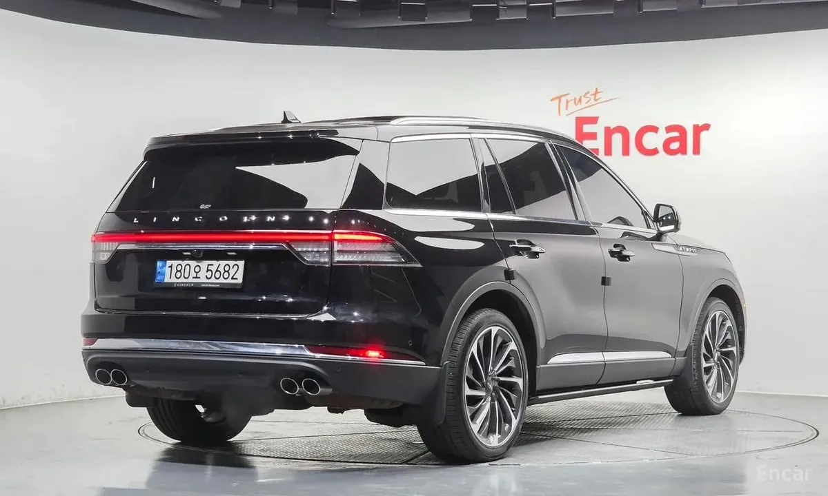 LINCOLN AVIATOR RESERVE 2022