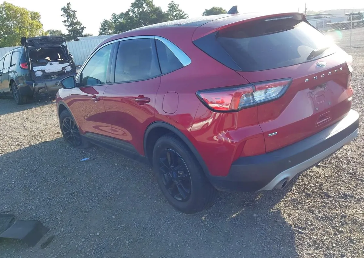 FORD ESCAPE SE 2022