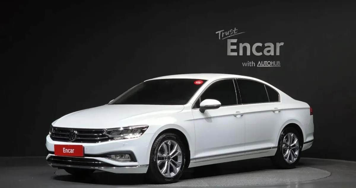VOLKSWAGEN PASSAT GT 2022