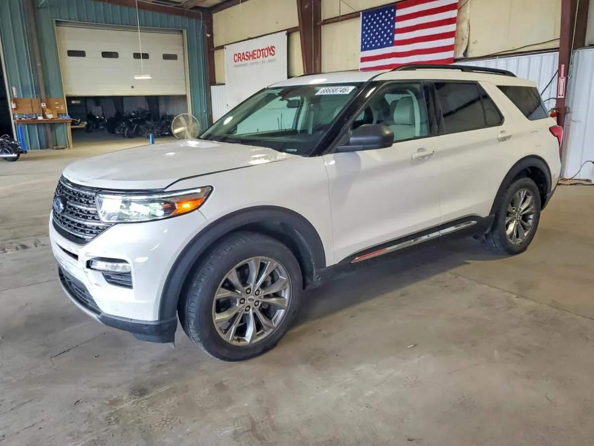 FORD EXPLORER XLT 2022