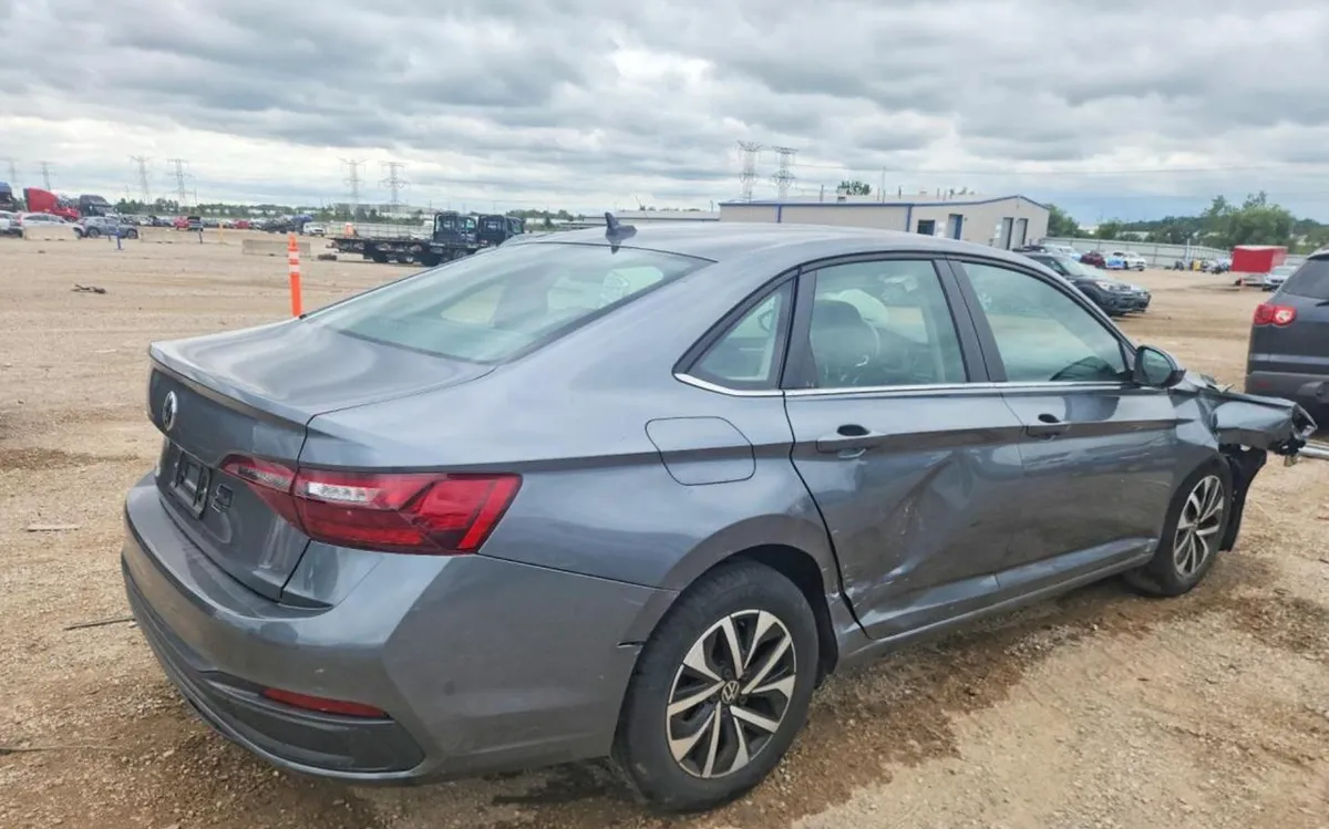 VOLKSWAGEN JETTA S 2024