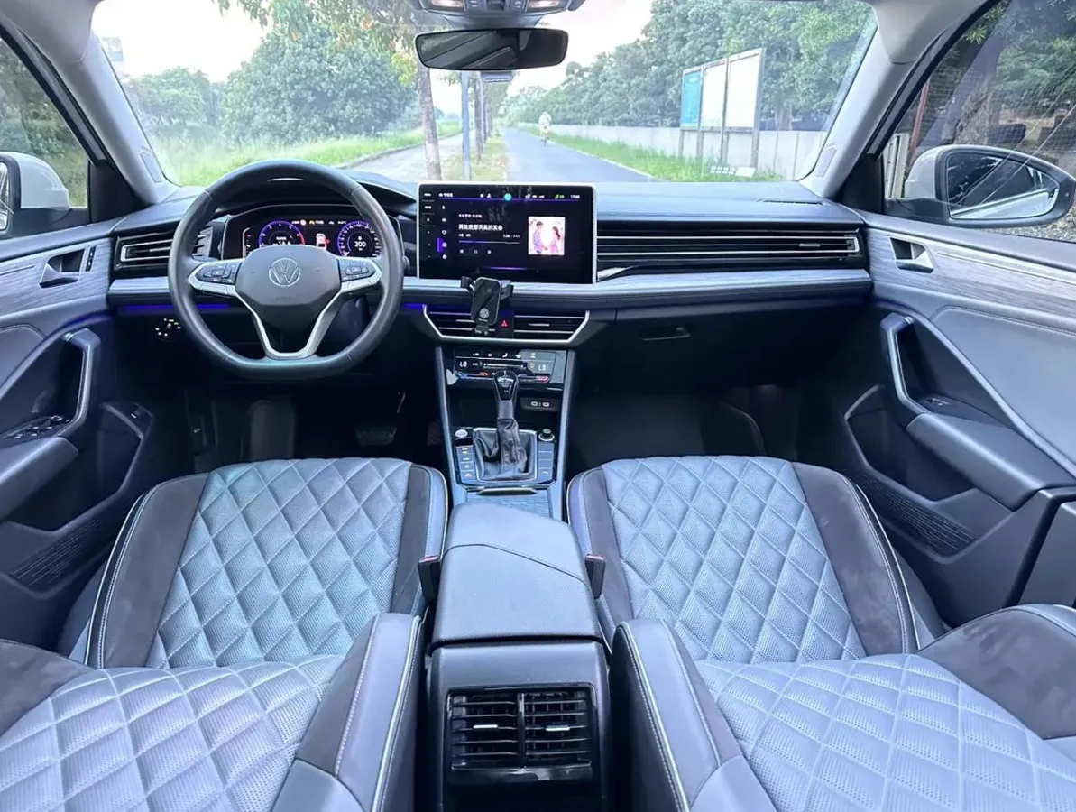 VOLKSWAGEN SAGITAR EXCELLENCE SAGITAR 300TSI EXCELLENCE EDITION 2022