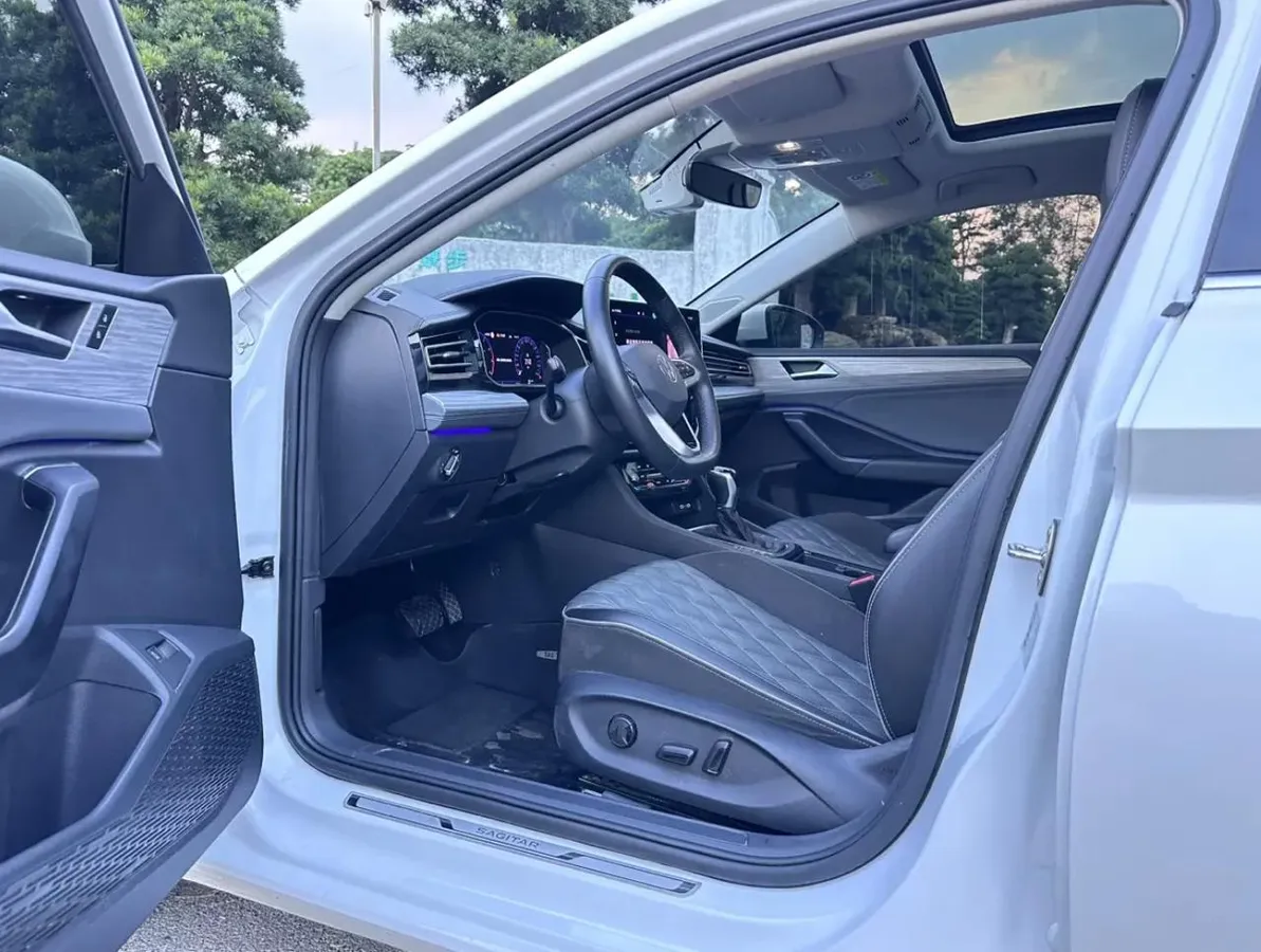 VOLKSWAGEN SAGITAR EXCELLENCE SAGITAR 300TSI EXCELLENCE EDITION 2022