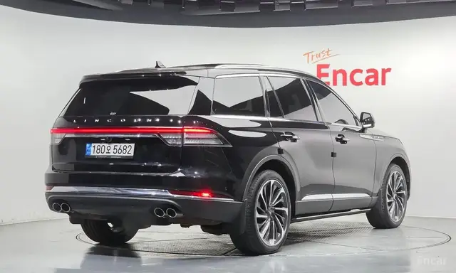 LINCOLN AVIATOR RESERVE 2022