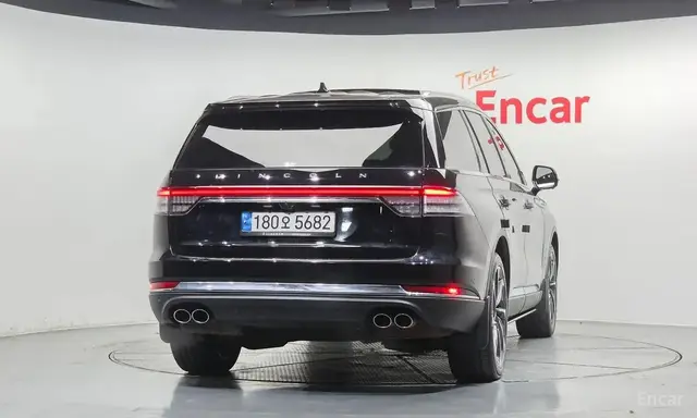 LINCOLN AVIATOR RESERVE 2022