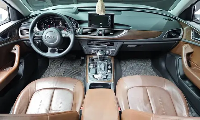 AUDI A6 2015