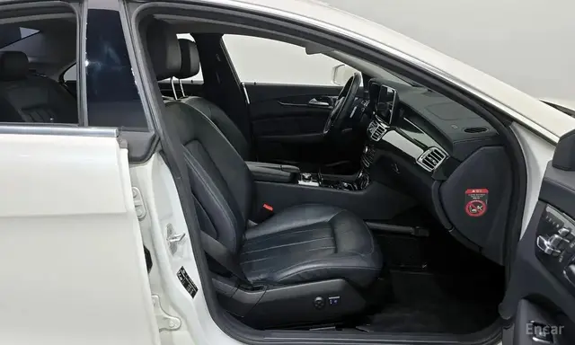MERCEDES-BENZ CLS-CLASS W218 4MATIC 2015