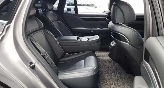 GENESIS G90 2023