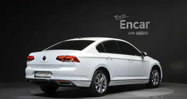 VOLKSWAGEN PASSAT GT 2022