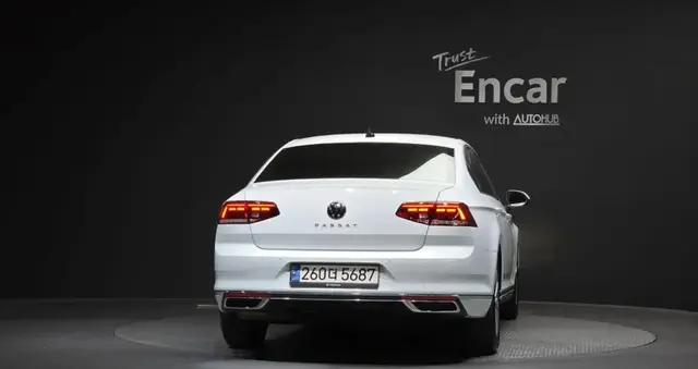 VOLKSWAGEN PASSAT GT 2022