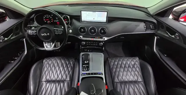 KIA STINGER 2022