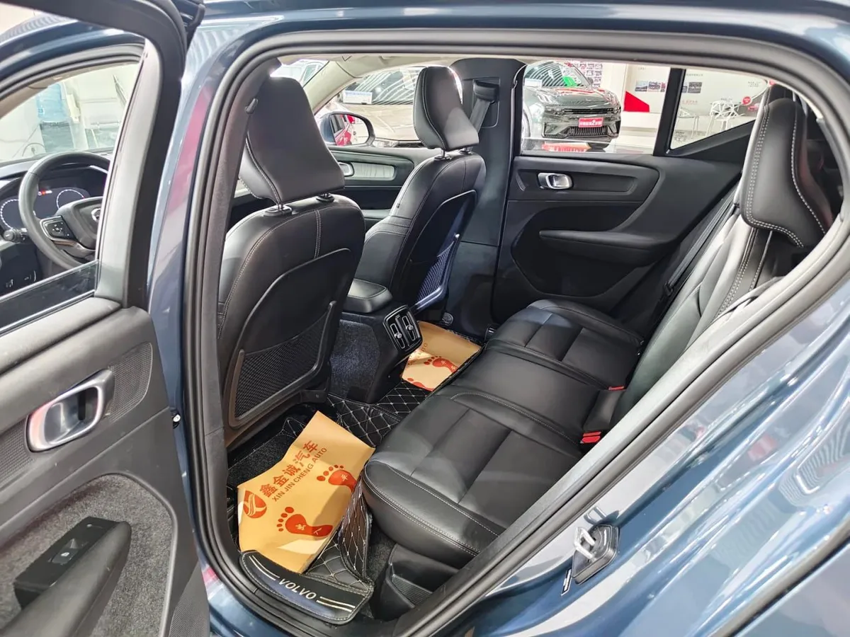 VOLVO XC40 T4 AWD INSCRIPTION 2022