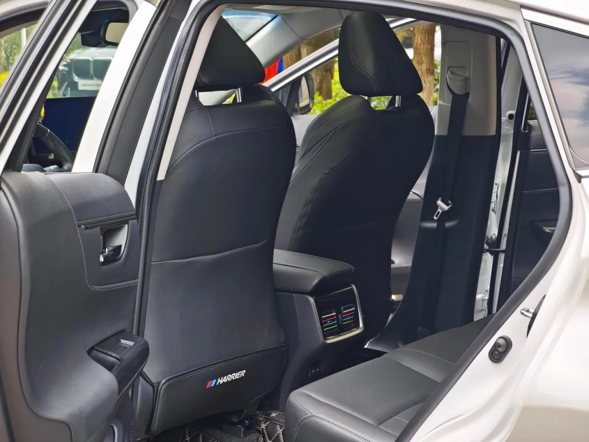 TOYOTA VENZA PREMIUM 2023