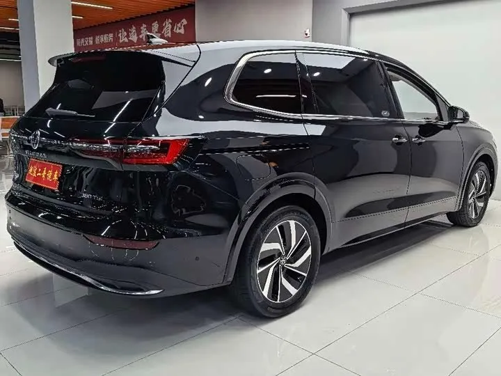 VOLKSWAGEN VILORAN PREMIUM 2022