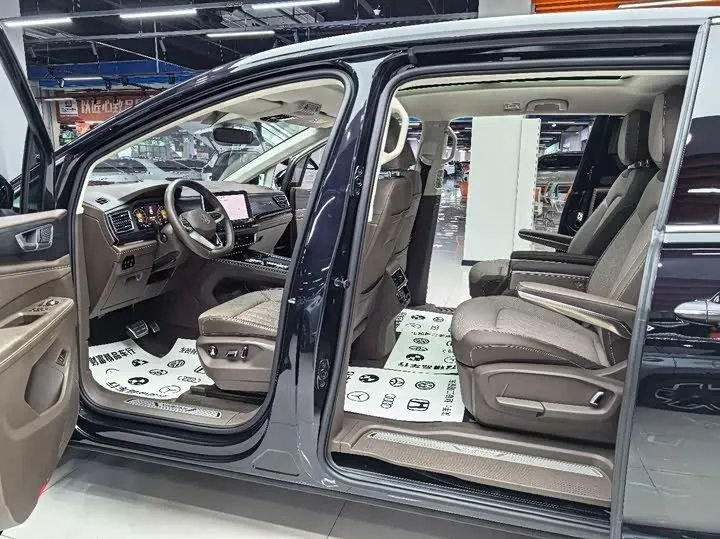 VOLKSWAGEN VILORAN PREMIUM 2022