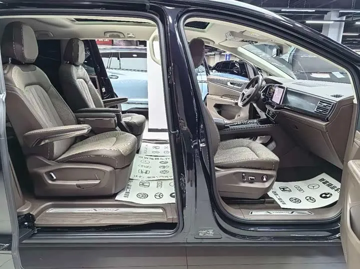 VOLKSWAGEN VILORAN PREMIUM 2022