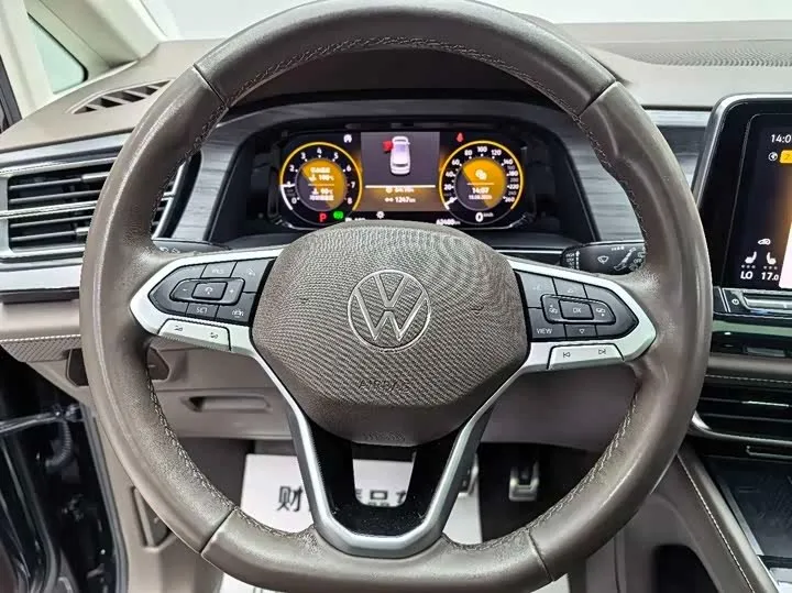 VOLKSWAGEN VILORAN PREMIUM 2022