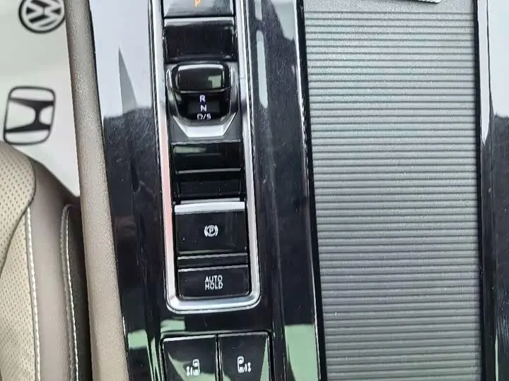 VOLKSWAGEN VILORAN PREMIUM 2022