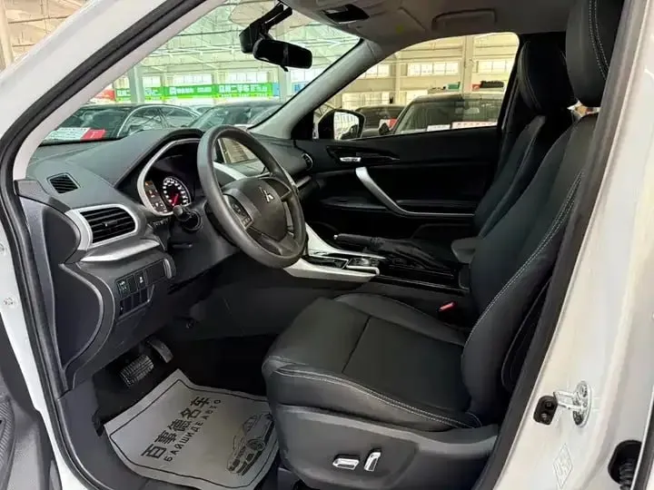MITSUBISHI ECLIPSE CROSS 2022 ECLIPSE CROSS 1 2022