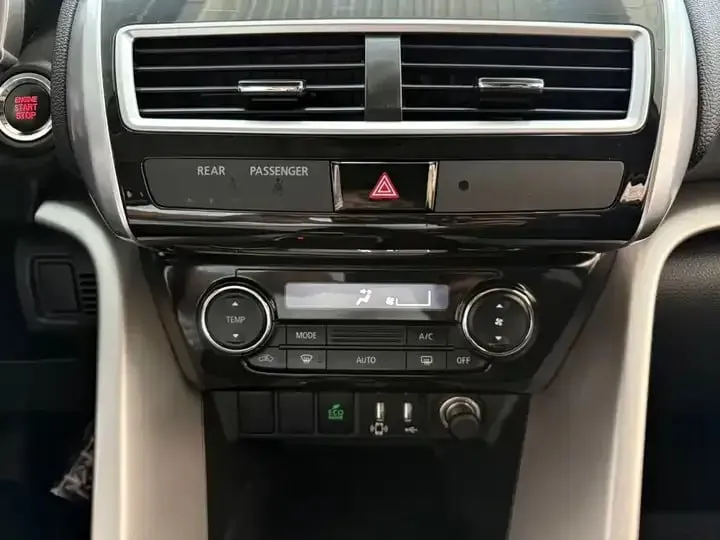 MITSUBISHI ECLIPSE CROSS 2022 ECLIPSE CROSS 1 2022