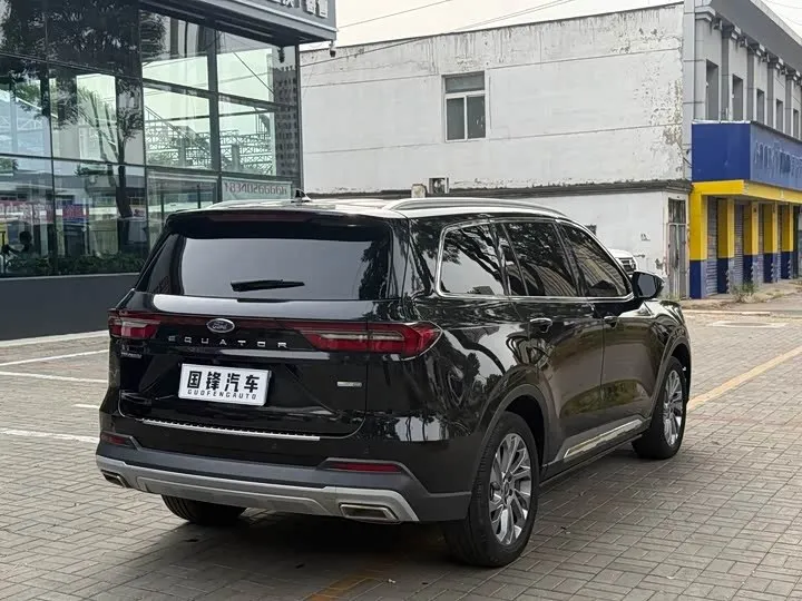 FORD EQUATOR PREMIUM 2023
