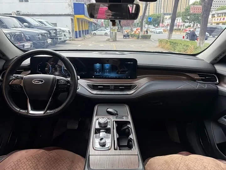 FORD EQUATOR PREMIUM 2023