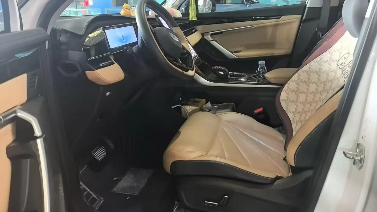 GEELY BOYUE L PREMIUM 2023
