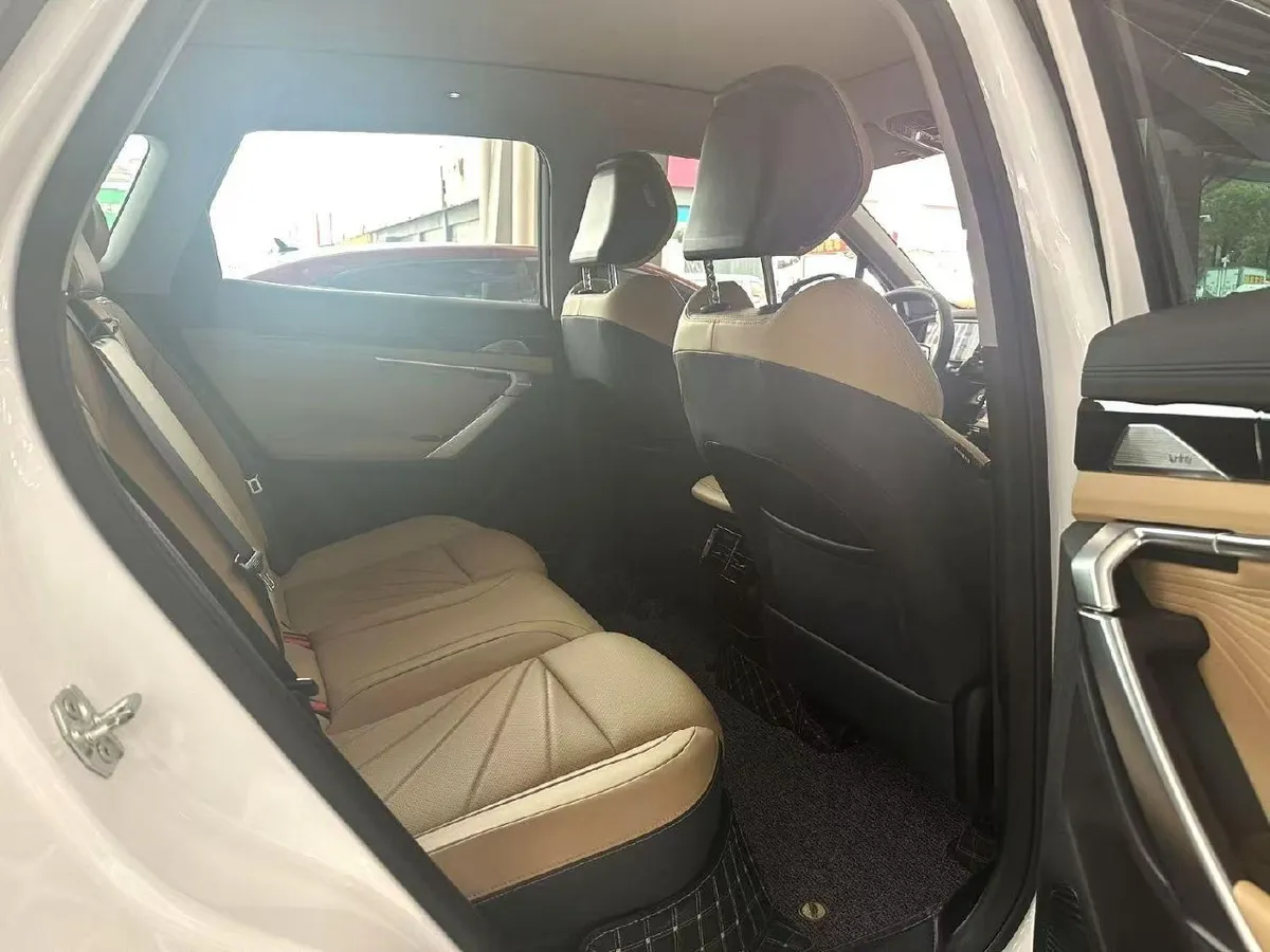 GEELY BOYUE L PREMIUM 2023
