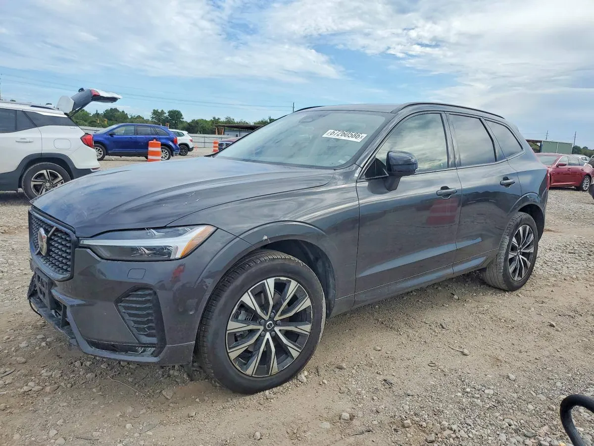 VOLVO XC60 2023