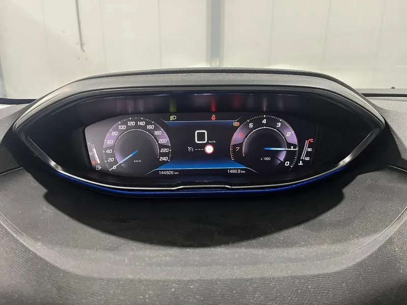 PEUGEOT 3008 LEASE ACTIVE 2021