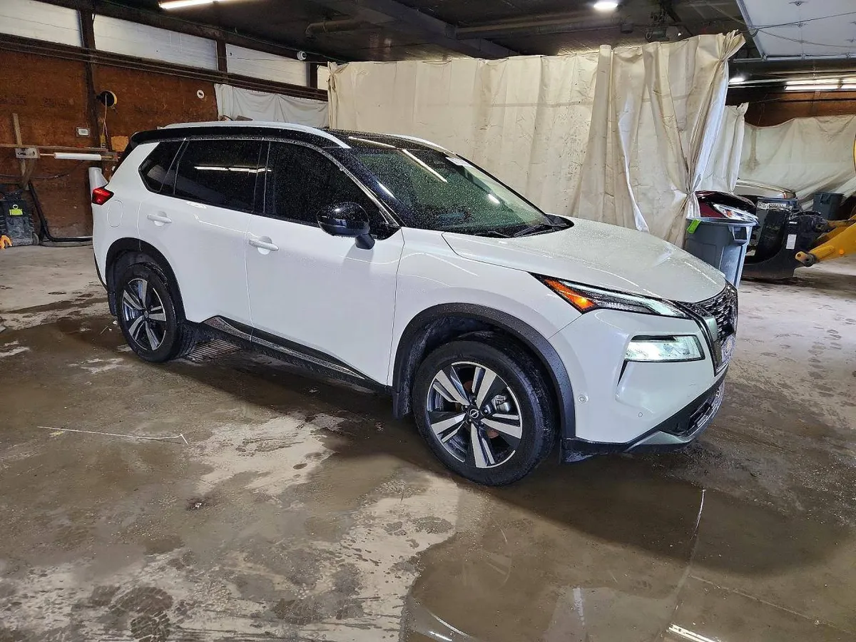 NISSAN ROGUE 2022