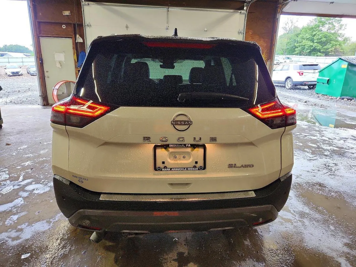 NISSAN ROGUE 2022