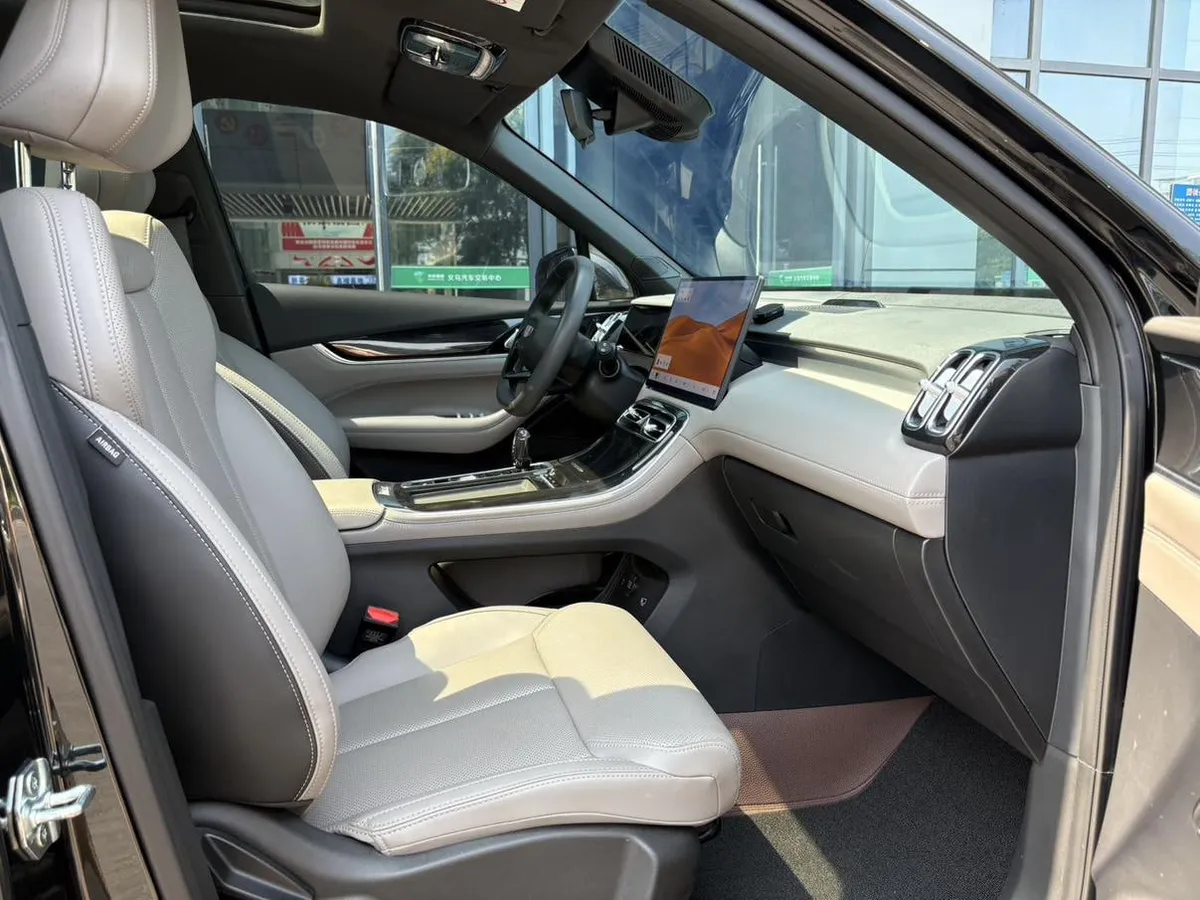 GEELY BOYUE L SAILING EDITION 2025