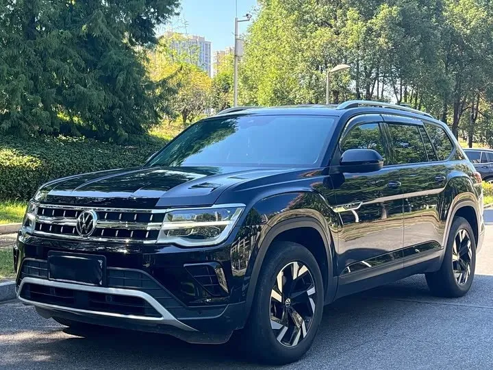 VOLKSWAGEN TERAMONT LUXURY 2022