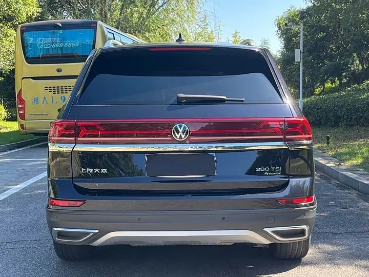 VOLKSWAGEN TERAMONT LUXURY 2022