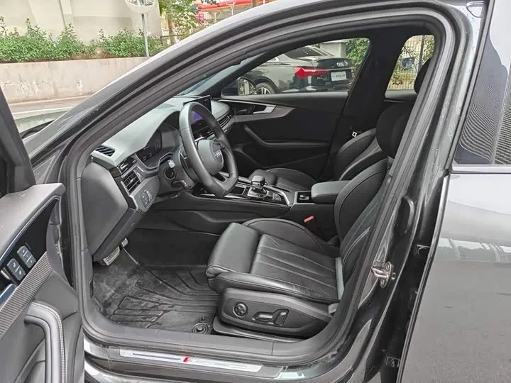 AUDI A4L LUXURY 2023