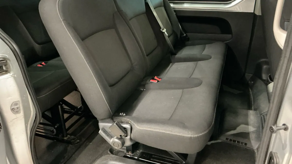 RENAULT TRAFIC 2016