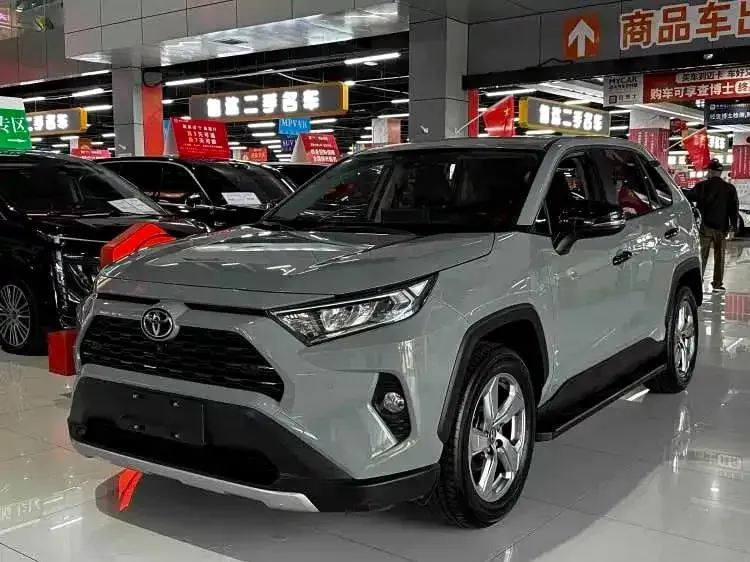TOYOTA RAV4 2022