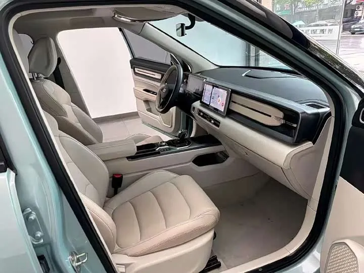GEELY ICON 2023
