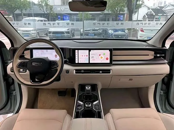 GEELY ICON 2023