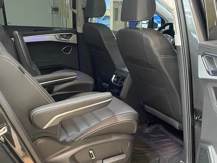 VOLKSWAGEN TALAGON LUXURY 2023