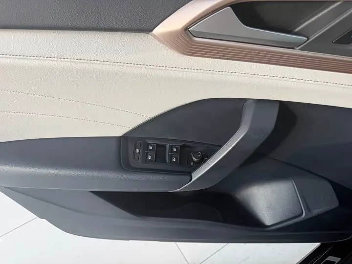 VOLKSWAGEN THARU FULL THARU 300TSI 2WD FULL 2023